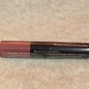 Lip Gloss & Lasting Lip Color in One! Long lasting